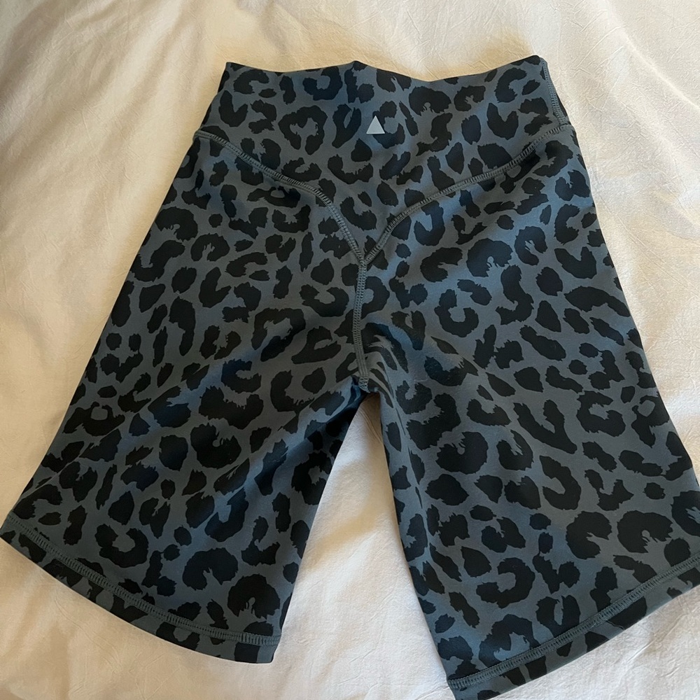 Vitality Leopard Biker Shorts